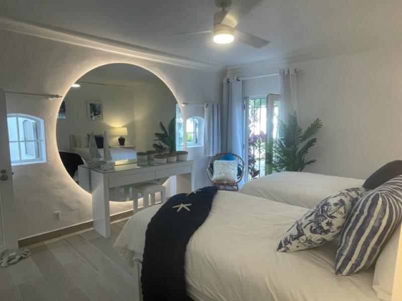 Glitter Bay 102 - 49 Steps , Beachfront villas Barbados , Glitter Bay , Porters , St James , West Coast Barbados 