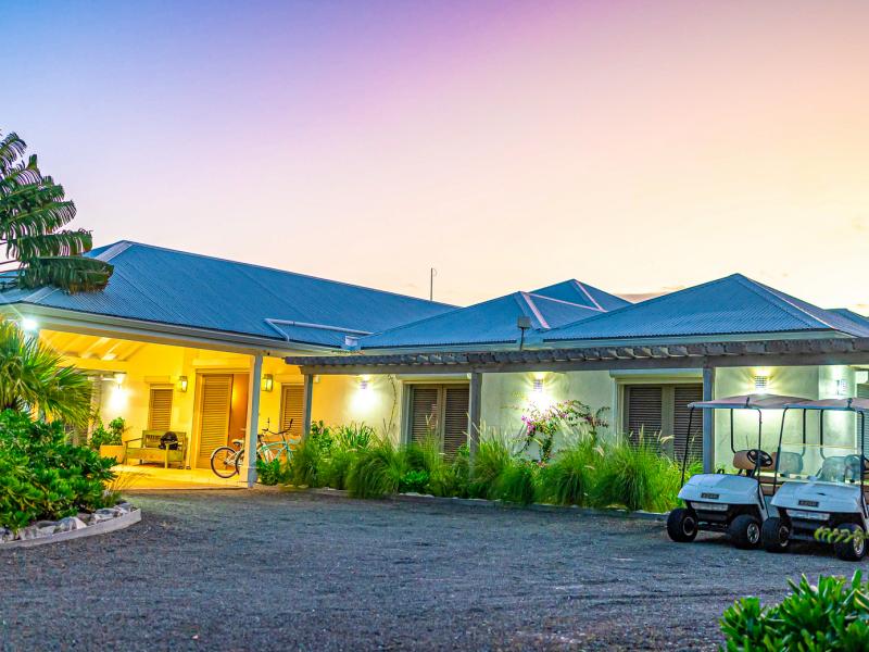 Palm One , Jolly Harbour 