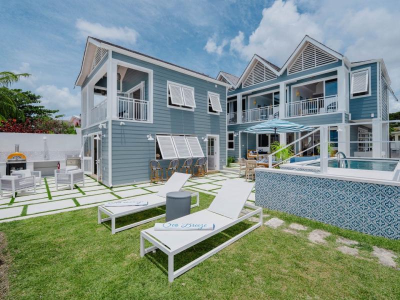 Sea Breeze Beach Villa , Beachfront villas Barbados , Fitts Village , St James , West Coast Barbados 