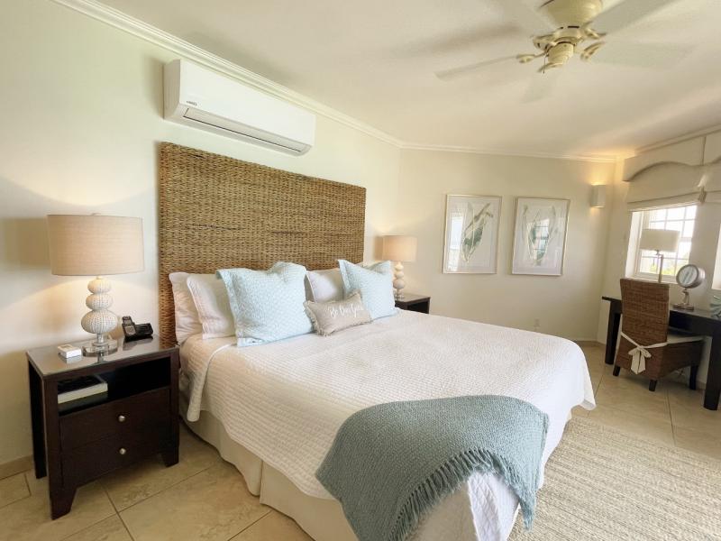 Sapphire Beach 505 , Beachfront villas Barbados , Christ Church , Dover Beach , South Coast Barbados 