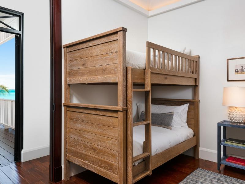 Saving Grace , Grace Bay 