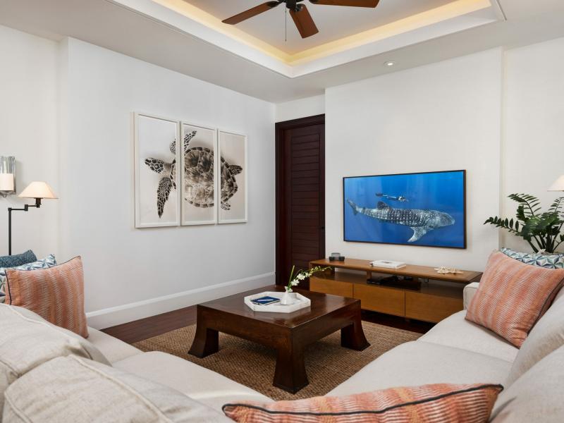 Saving Grace , Grace Bay 