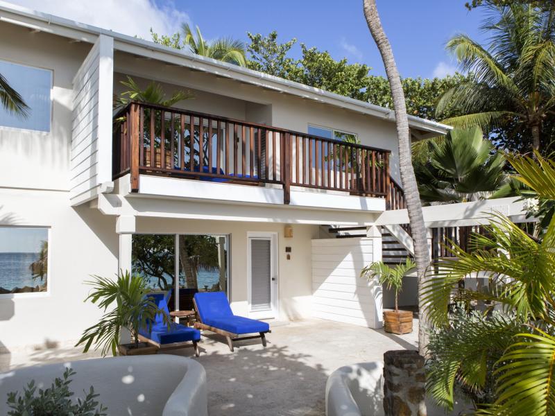 Palm Island Resort , Palm Island 