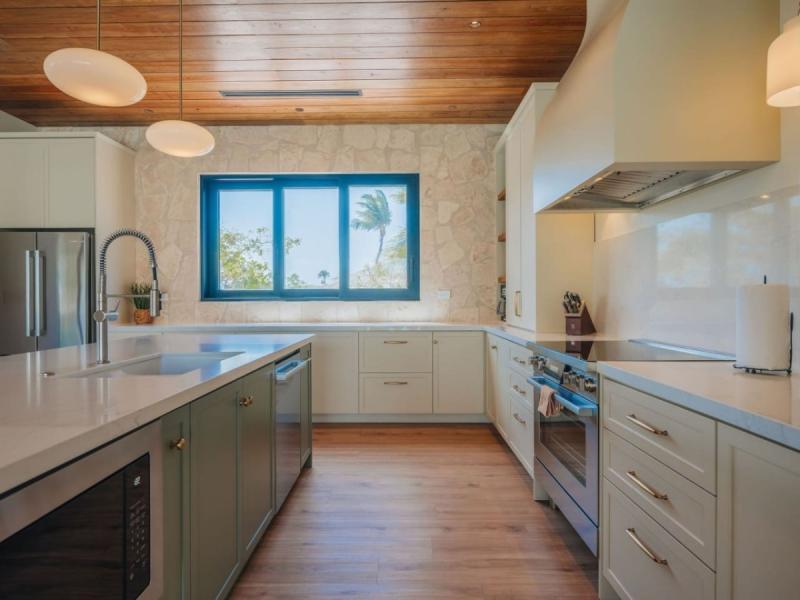 Sunset Cove LG Smith 528 , 