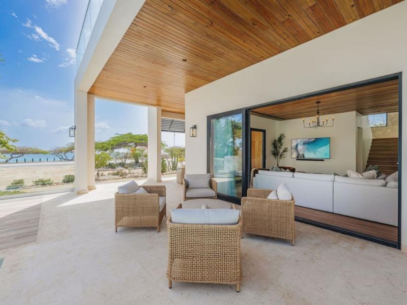 Sunset Cove LG Smith 528 , 