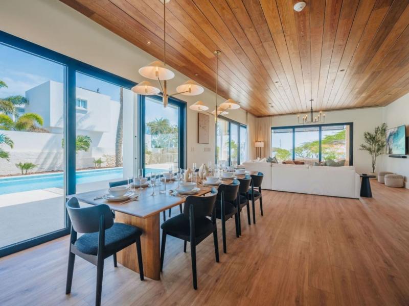 Sunset Cove LG Smith 528 , 