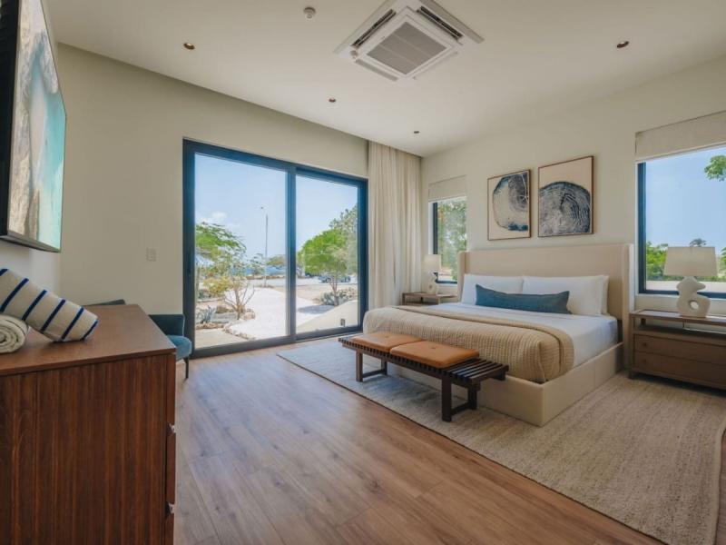 Sunset Cove LG Smith 528 , 