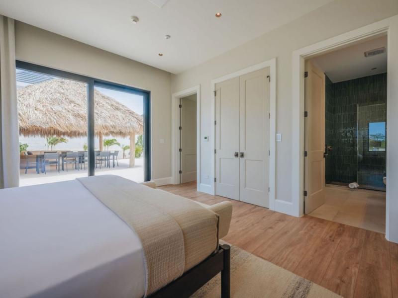 Sunset Cove LG Smith 528 , 
