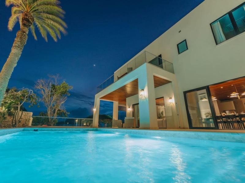 Sunset Cove LG Smith 528 , 