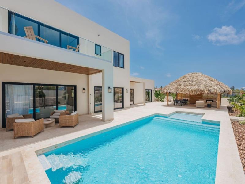 Sunset Cove LG Smith 528 , 