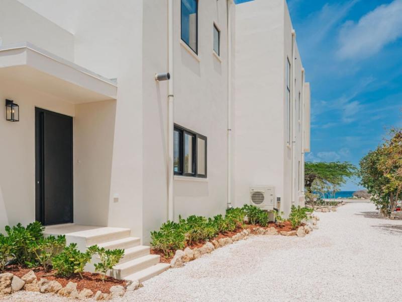 Sunset Cove LG Smith 528 , 