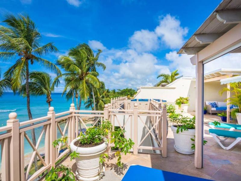 Reeds House 11 - Beachfront Penthouse , Beachfront villas Barbados , Reeds Bay , Reeds House , St James , West Coast Barbados 