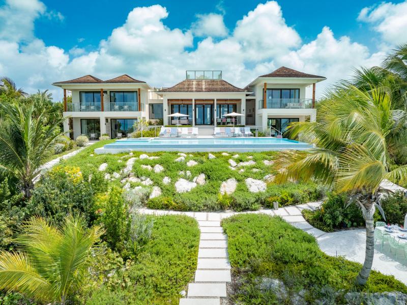 Bristol Breeze - Beachfront , Long Bay , Providenciales 