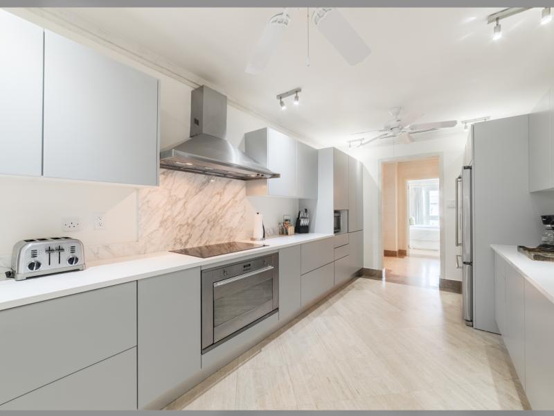 Smugglers Cove 6 , Beachfront villas Barbados , Paynes Bay , St James , West Coast Barbados 