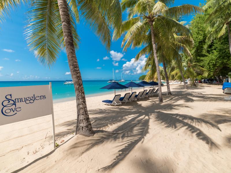 Smugglers Cove 6 , Beachfront villas Barbados , Paynes Bay , St James , West Coast Barbados 