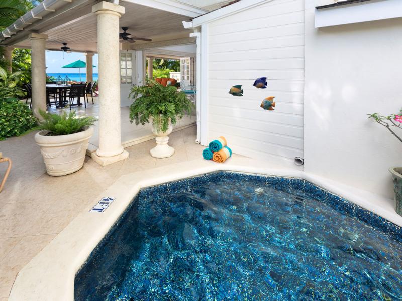 Mahogany Bay - Seashells , Beachfront villas Barbados , Paynes Bay , St James , West Coast Barbados 