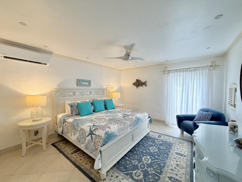 Glitter Bay 209 - Sea La Vie , Beachfront villas Barbados , St James 