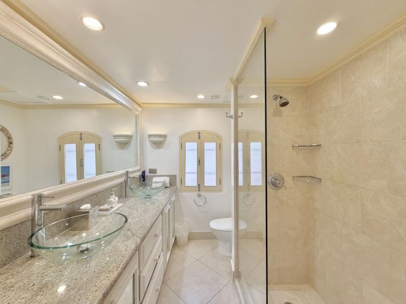 Glitter Bay 209 - Sea La Vie , Beachfront villas Barbados , St James 