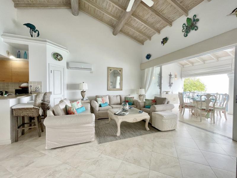 Villas on the Beach 403 , Beachfront villas Barbados , Holetown , St James , Villas on the Beach, Barbados , West Coast Barbados 