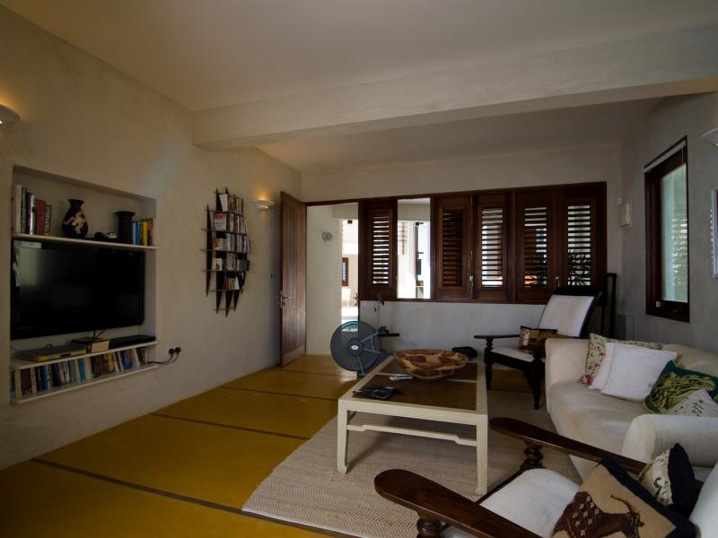 Mangwana , Port Elizabeth 