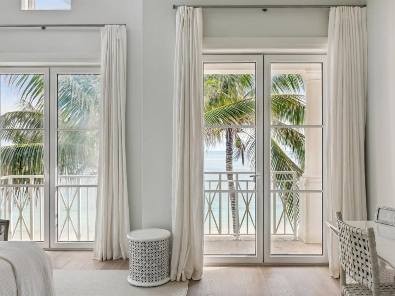 On Beach Time , Nassau 