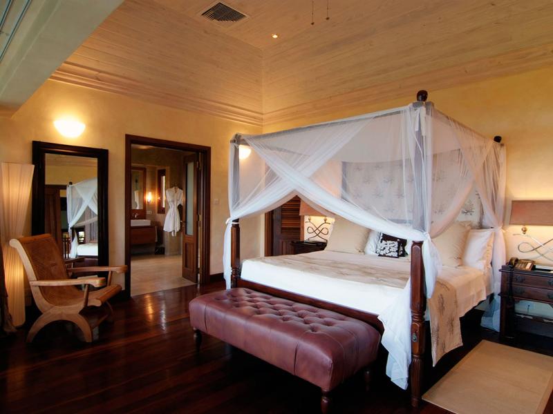 Villamia , Charlstown 