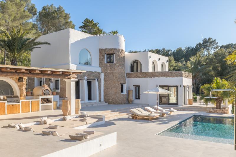 Villa Falesiyah