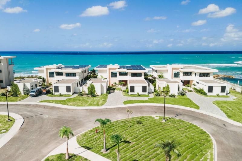 Endless Horizon - Palm Beach on Runaway Bay